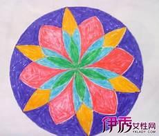 圆形国画荷花